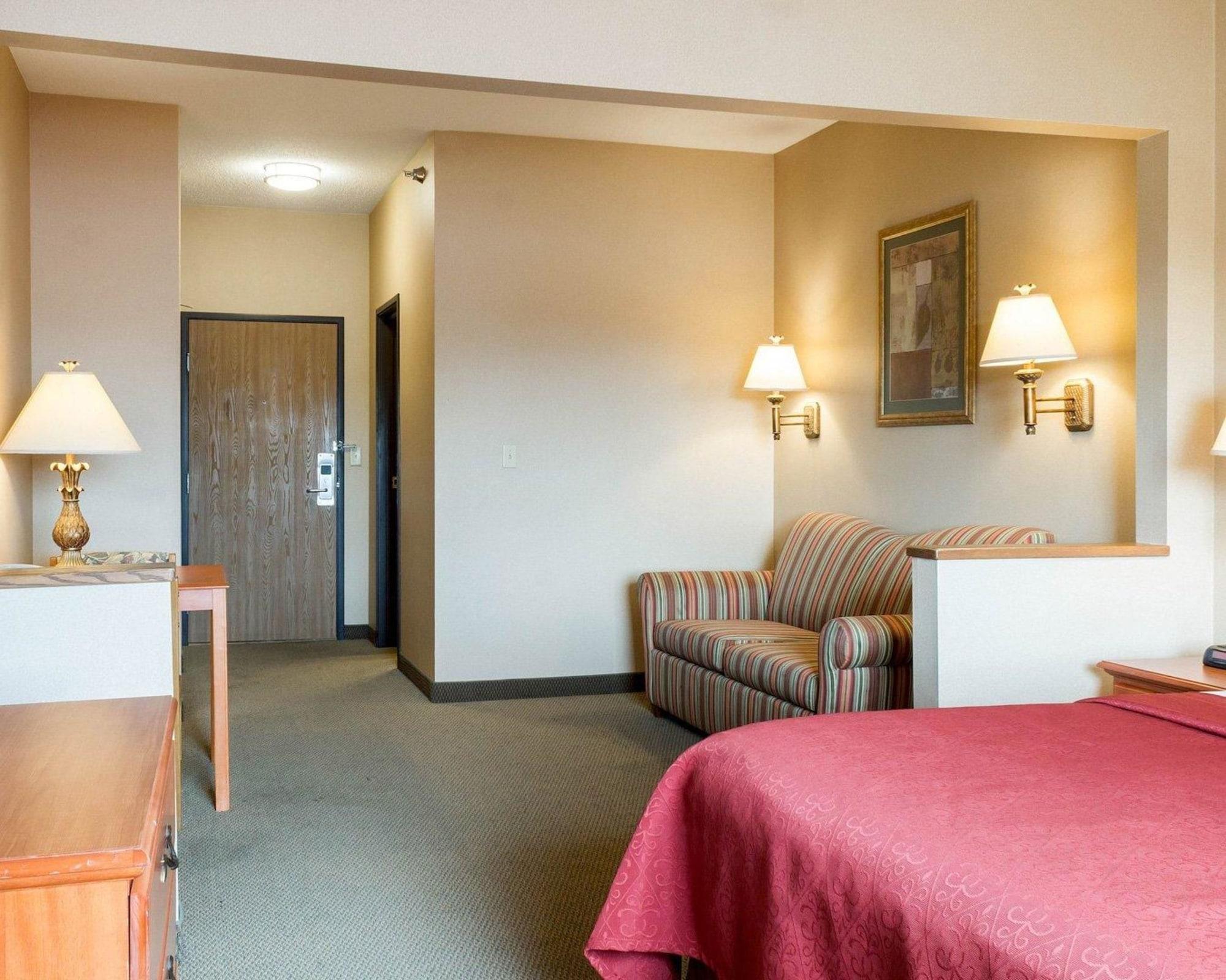 Quality Inn Brookings-University Екстериор снимка