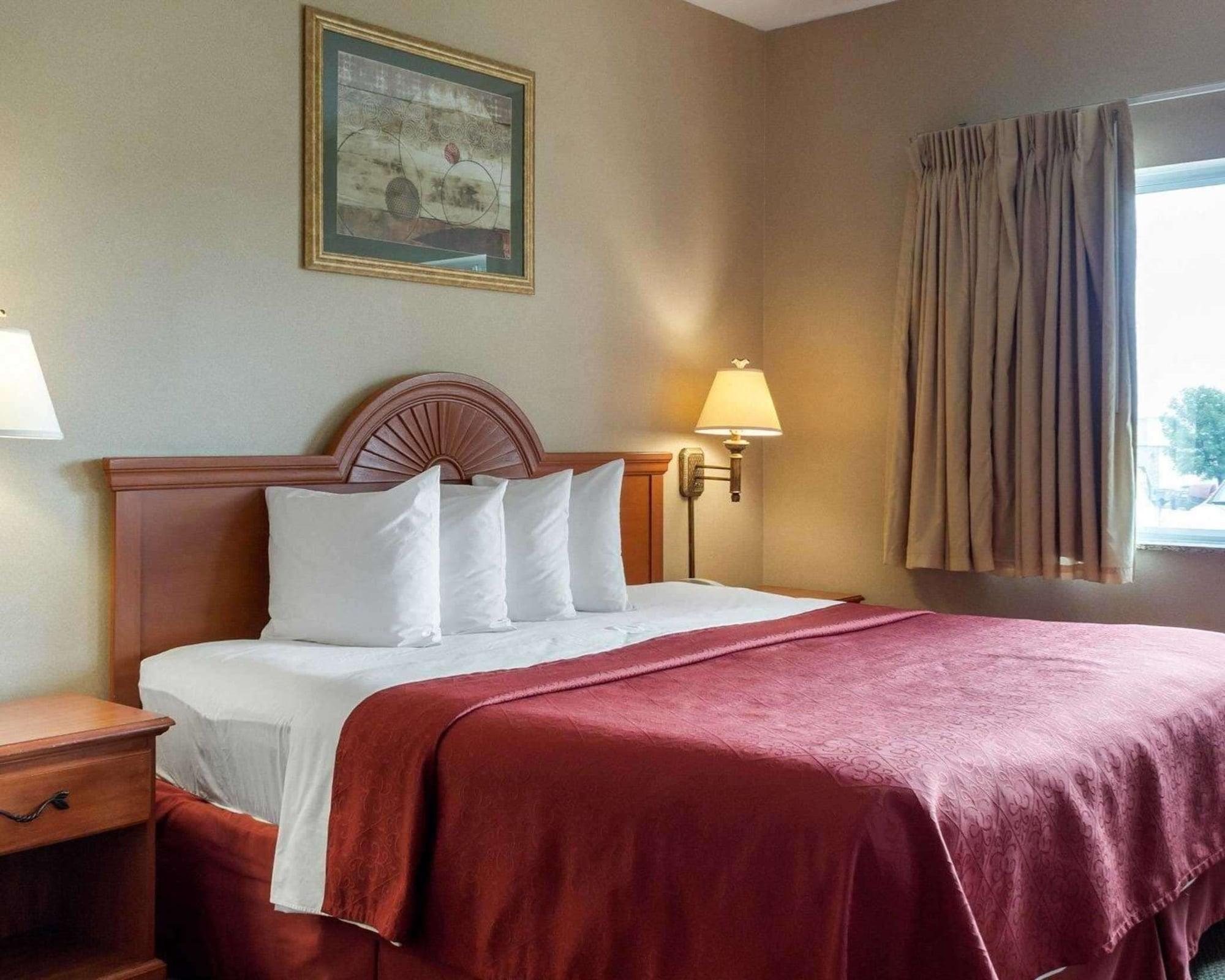 Quality Inn Brookings-University Екстериор снимка