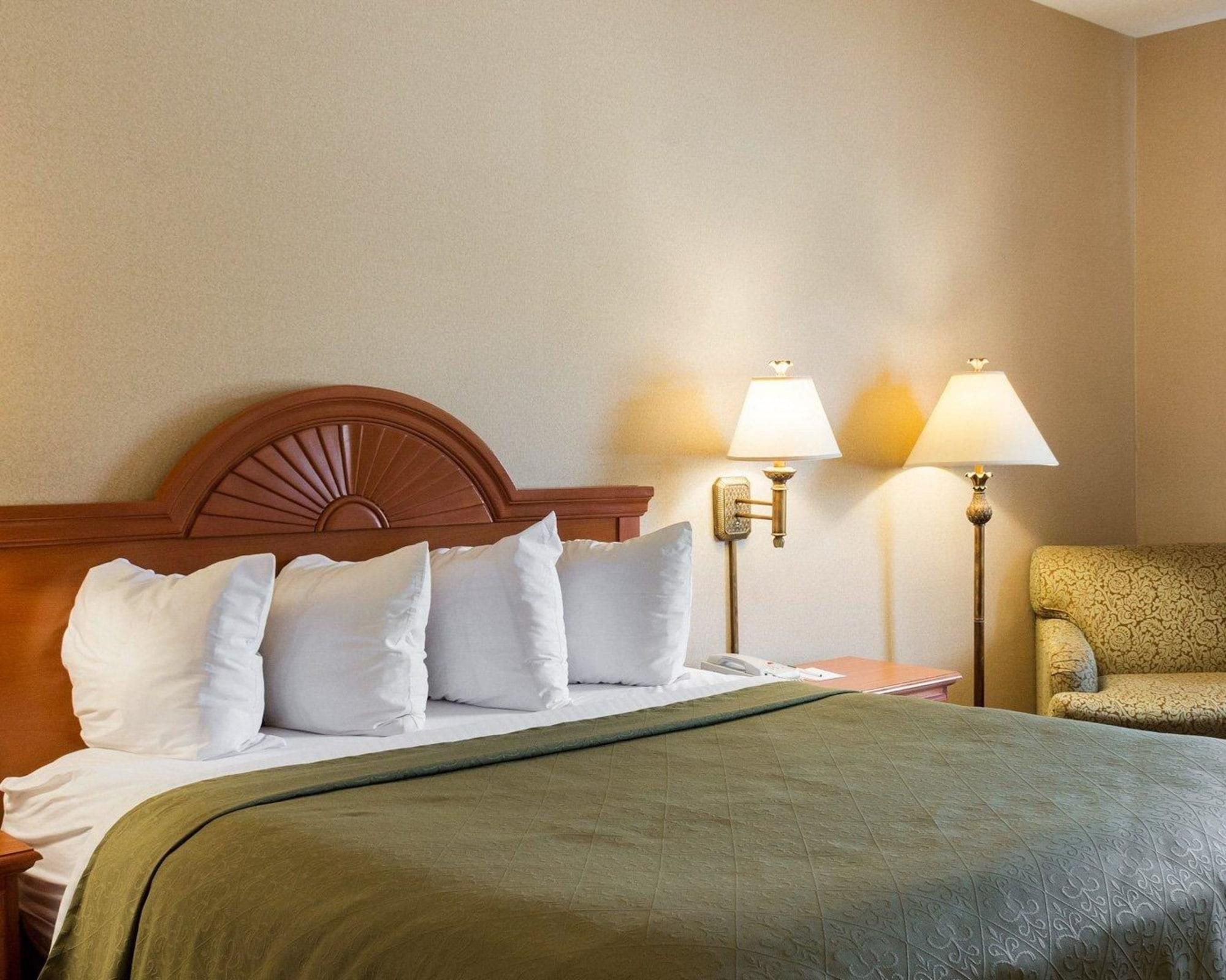 Quality Inn Brookings-University Екстериор снимка