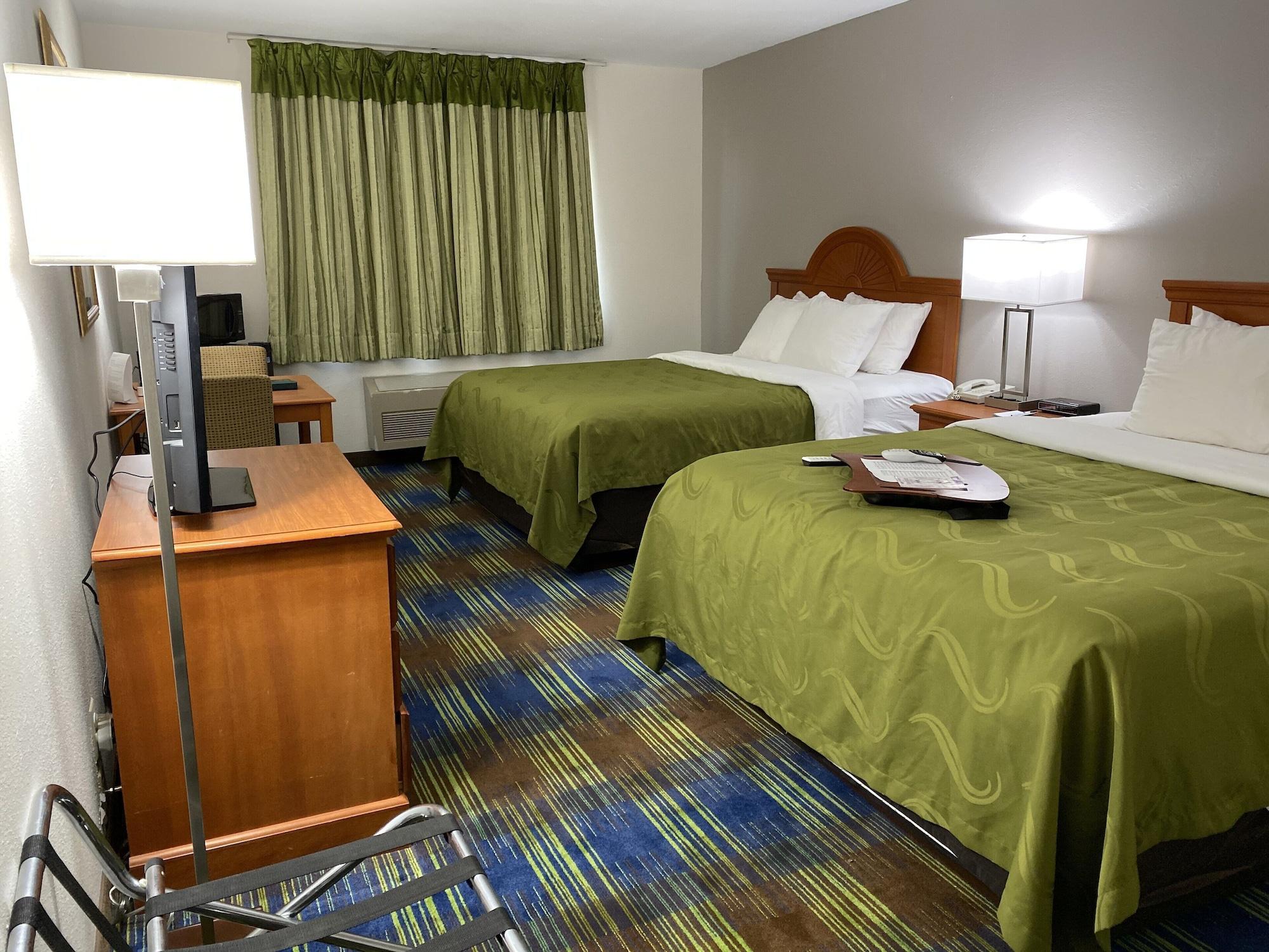 Quality Inn Brookings-University Екстериор снимка