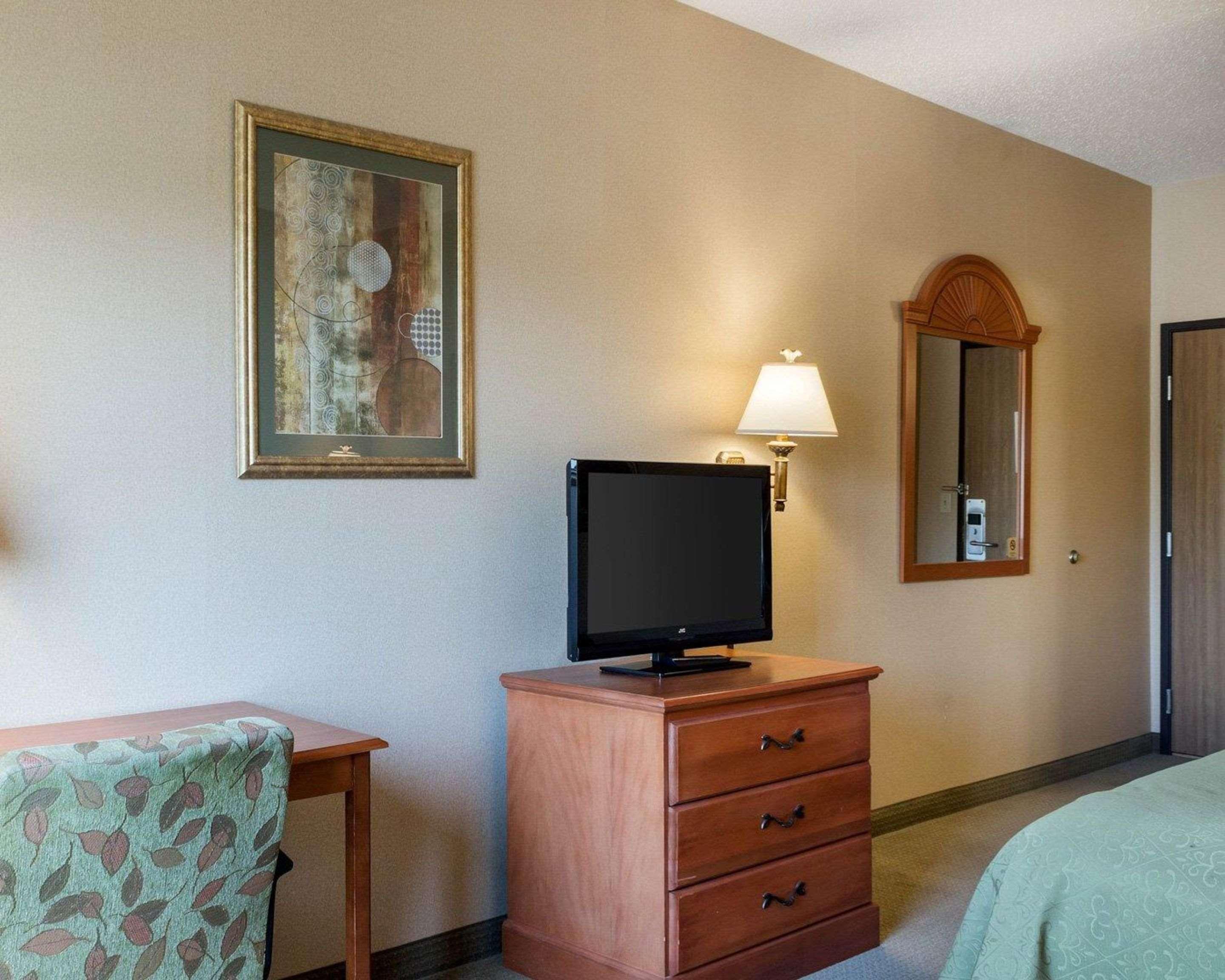 Quality Inn Brookings-University Екстериор снимка