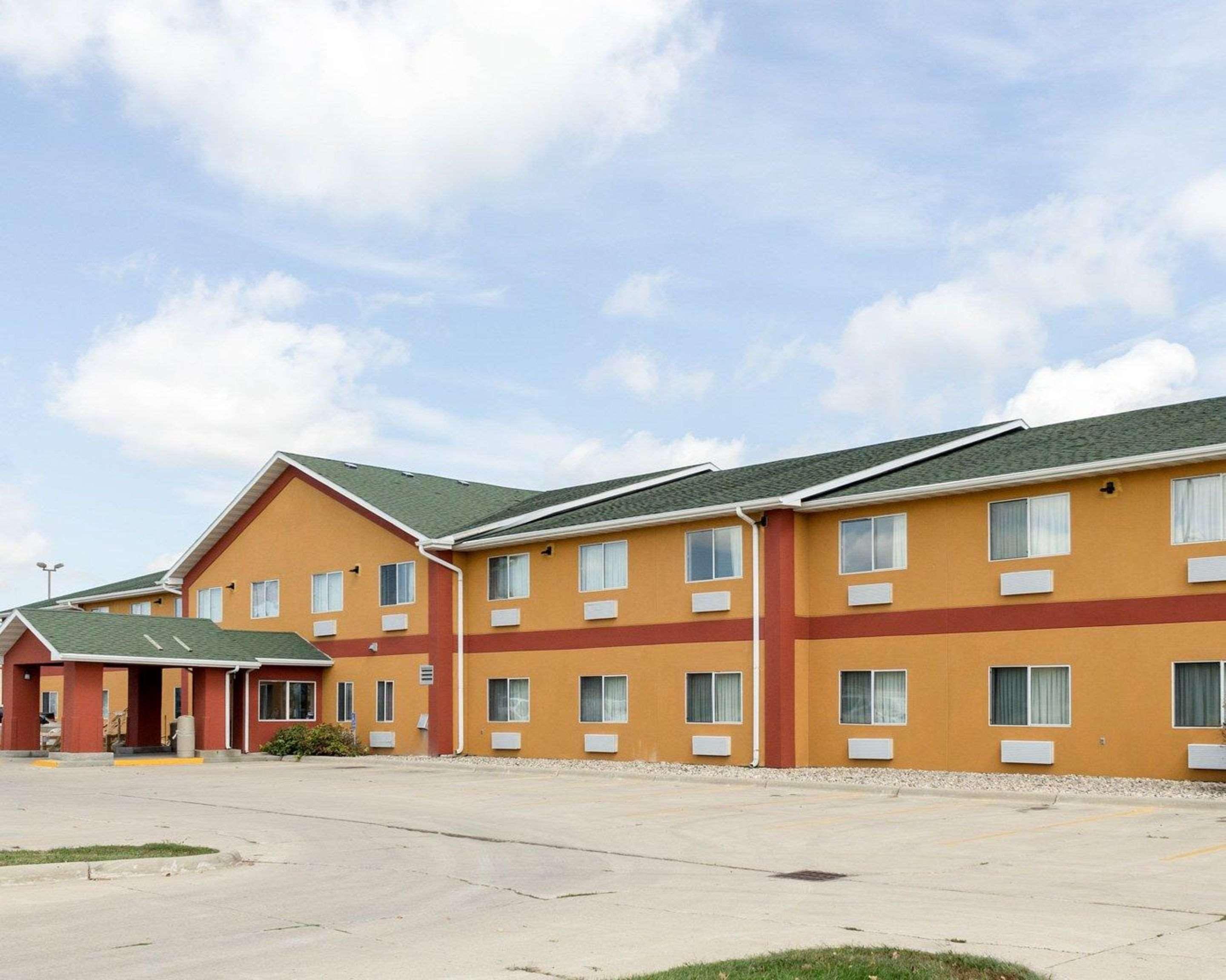 Quality Inn Brookings-University Екстериор снимка