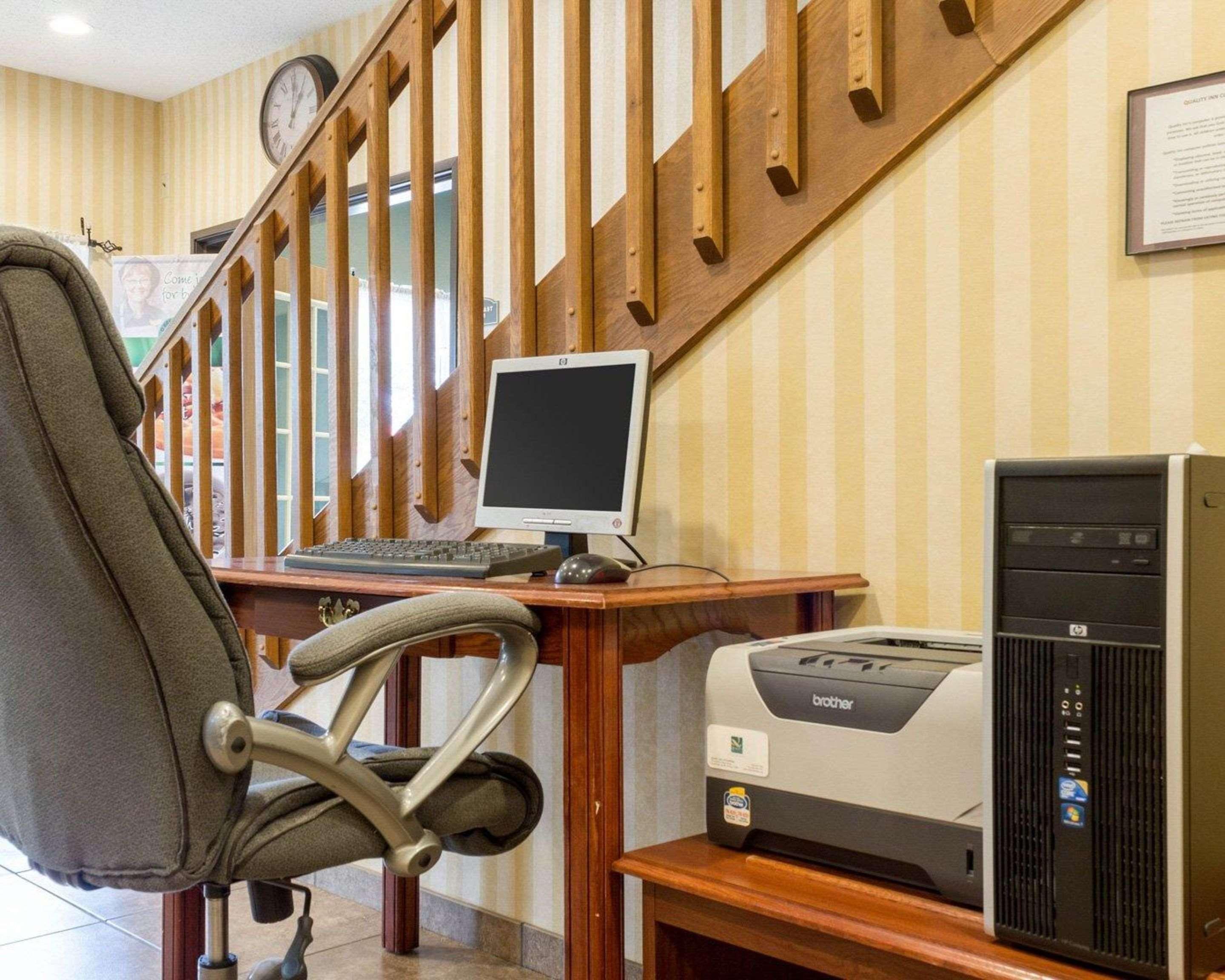 Quality Inn Brookings-University Екстериор снимка