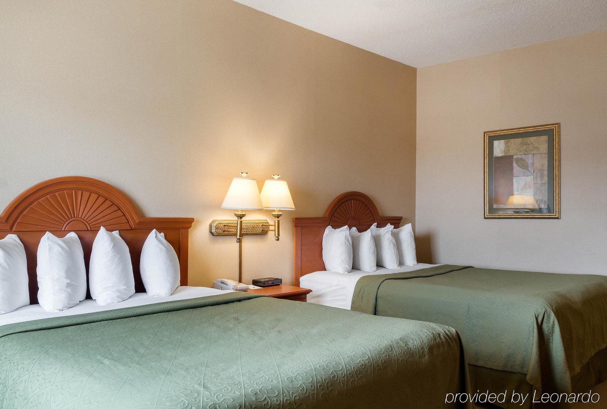 Quality Inn Brookings-University Екстериор снимка