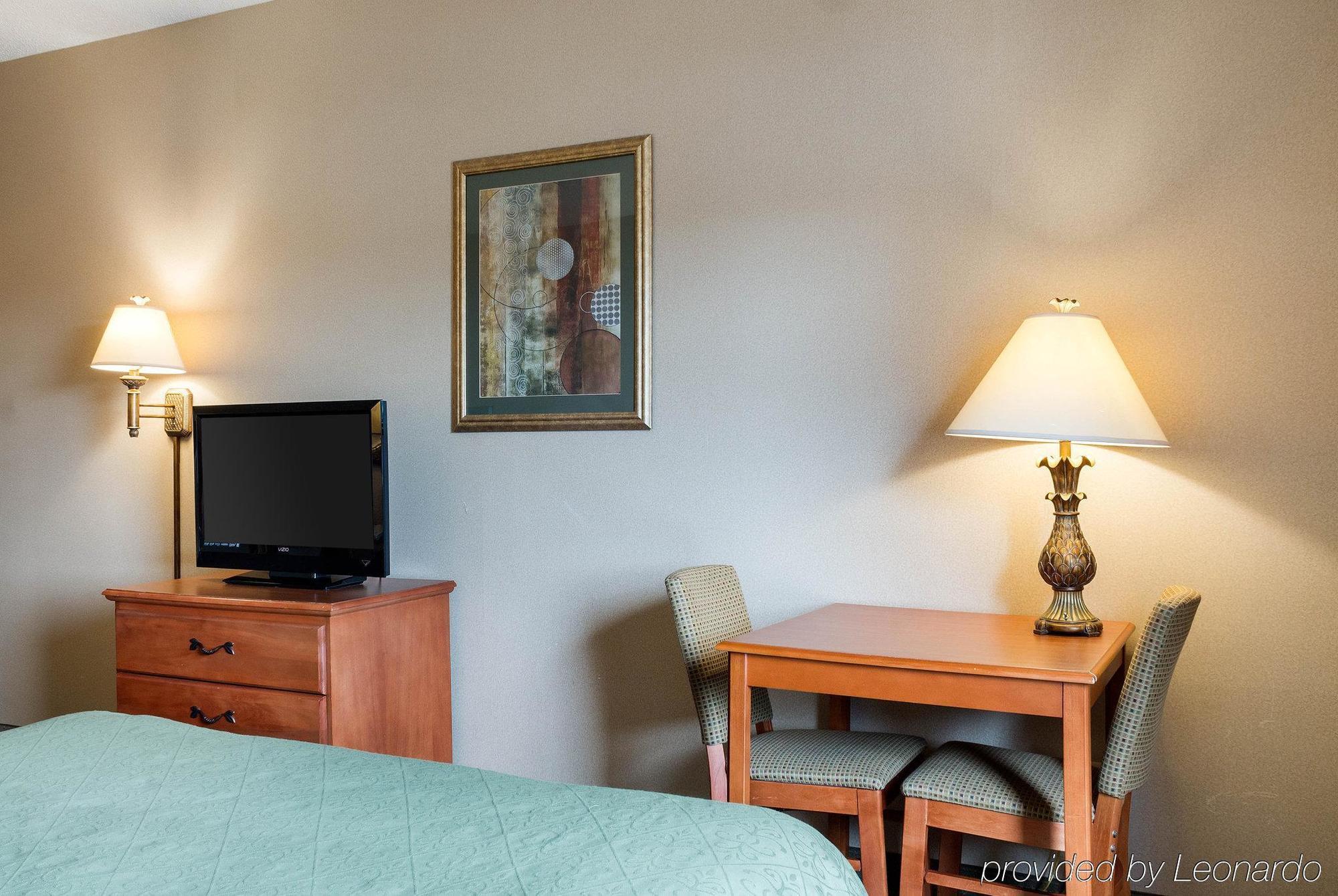 Quality Inn Brookings-University Екстериор снимка