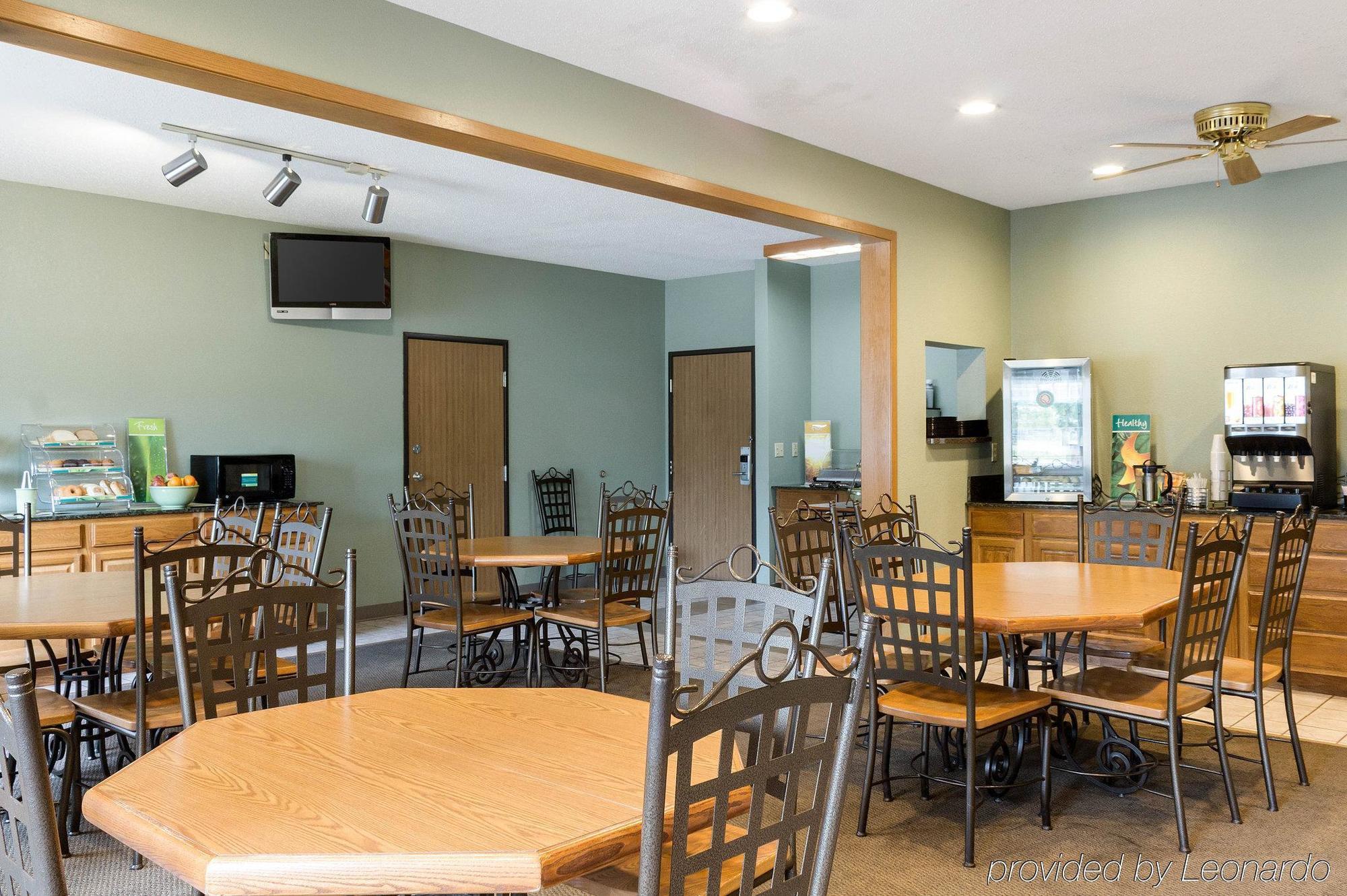 Quality Inn Brookings-University Екстериор снимка
